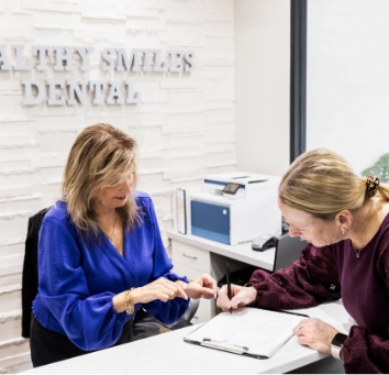 patient speaking with team member 